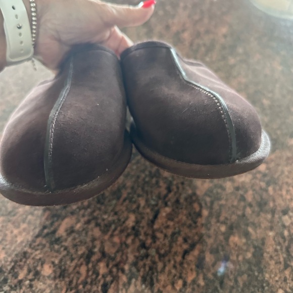 UGG Scuff EUC Sz10 main image 7